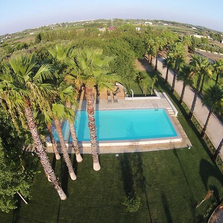 Parco Degli Aranci Bed & Breakfast คูโตรฟิอาโน ภายนอก รูปภาพ